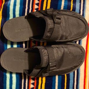 Size 10 Merrell slip on black Alpine clog shoes
